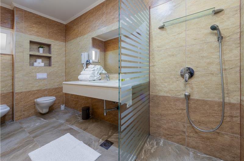 Luxury 5 Bedroom Beachfront Villa near Dubrovnik, Sleeps 11-12