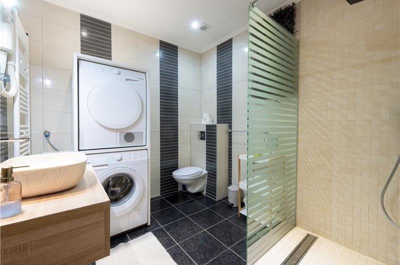 Luxury 5 Bedroom Beachfront Villa near Dubrovnik, Sleeps 11-12