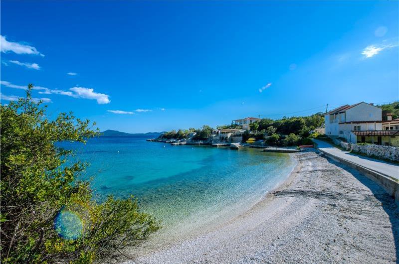 Luxury 5 Bedroom Beachfront Villa near Dubrovnik, Sleeps 11-12