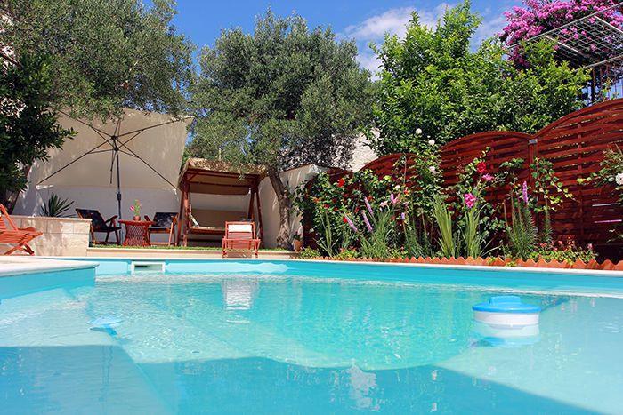 5 Bedroom Villa with Pool in Supetar, Sleeps 10-13