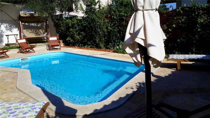 Beachfront villa in Supetar, photograph 15