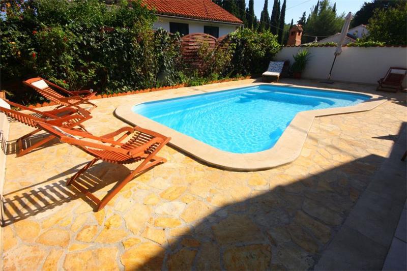 Beachfront villa in Supetar, photograph 19