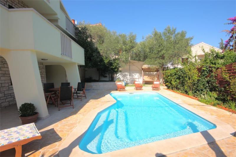 Beachfront villa in Supetar, photograph 17