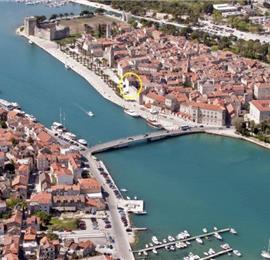 One and two bedroom apartments to rent in Trogir city centre, sleeping 2-6