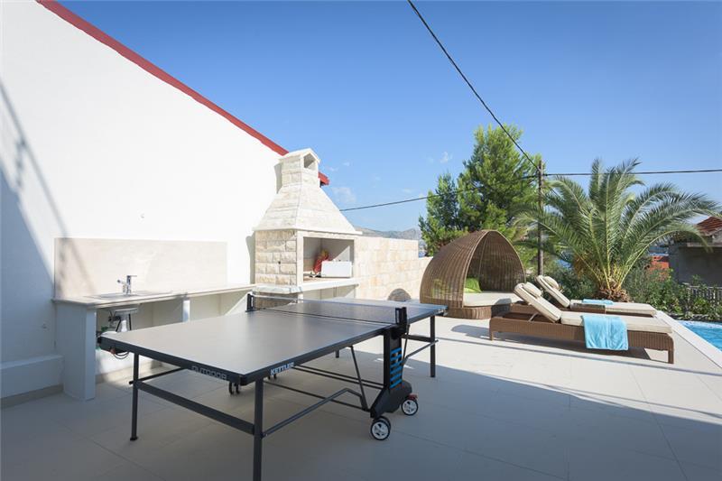 Sea-view villa in Ciovo, photograph 16