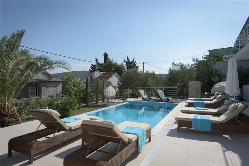 Sea-view villa in Ciovo, photograph 19