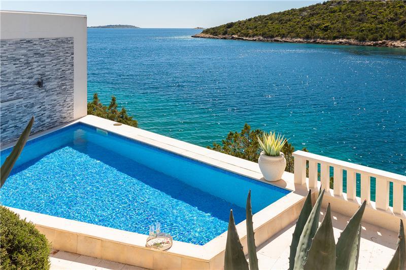 A villa on the coast near Split