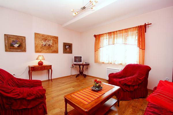 Beachfront villa in Cavtat, photograph 5