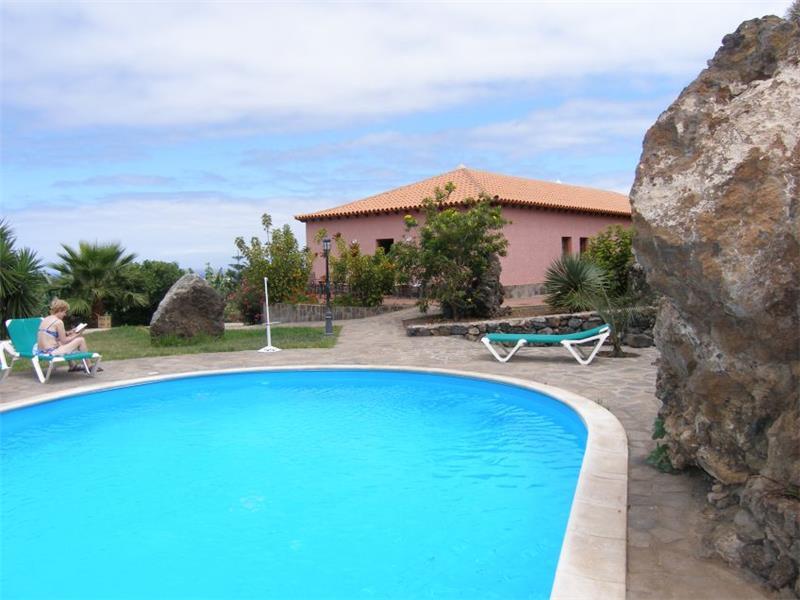 Sea-view villa in Tenerife, photograph 1