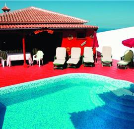 5 Bedroom villa with pool,sleeps 10