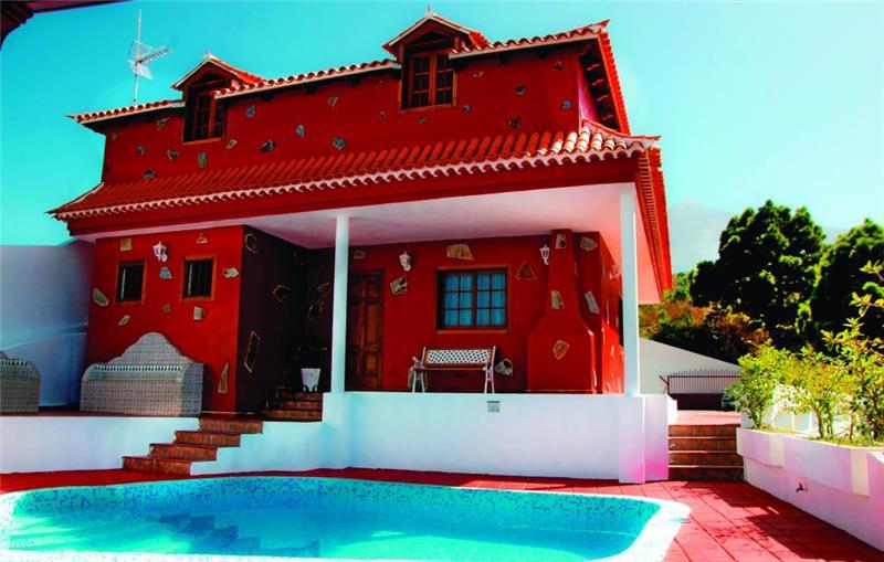Sea-view villa in Tenerife, photograph 1