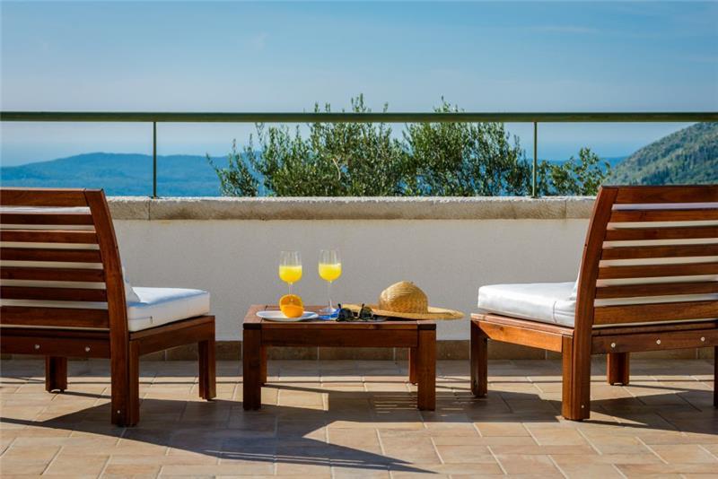 Sea-view villa in Konavle, photograph 8