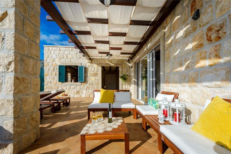 Sea-view villa in Konavle, photograph 7