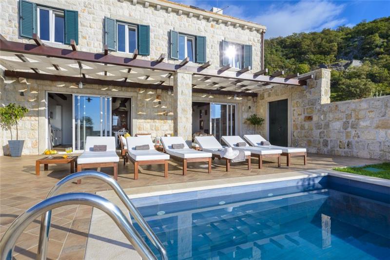 Sea-view villa in Konavle, photograph 2