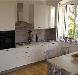 Large 3 bed apartment in Split town centre, sleeps 7-9