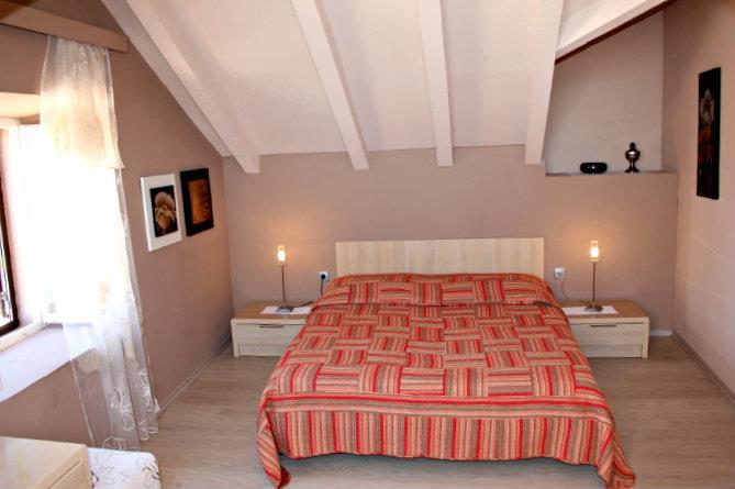 Beachfront villa in Cavtat, photograph 12