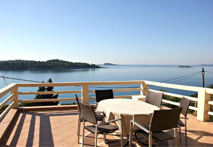 Beachfront villa in Cavtat, photograph 15