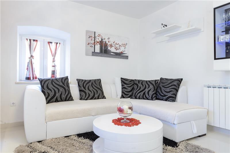 Beachfront villa in Cavtat, photograph 19