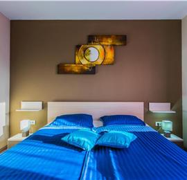 5 Bedroom Villa with Pool on outskirts of Pula, sleeps 9