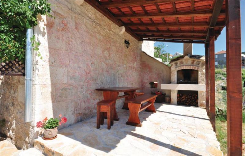 Villa in Nerezisca, photograph 8