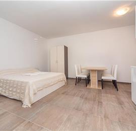 9 bedroom Villa with Pool in Slano, near Dubrovnik – sleeps 18-23