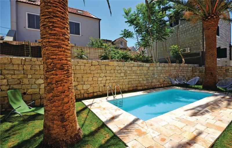 Villa in Split, photograph 2