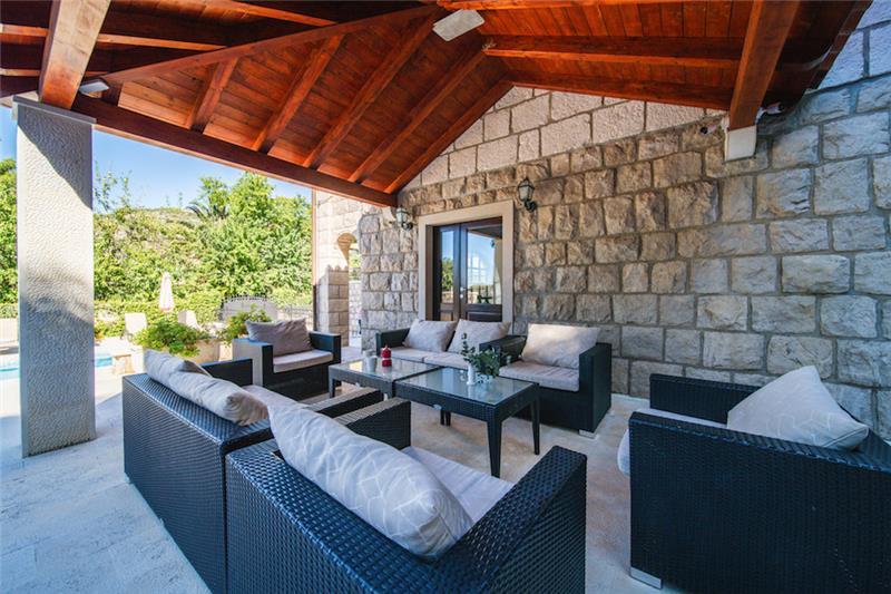 Beachfront villa in Gruz-Lapad, photograph 7