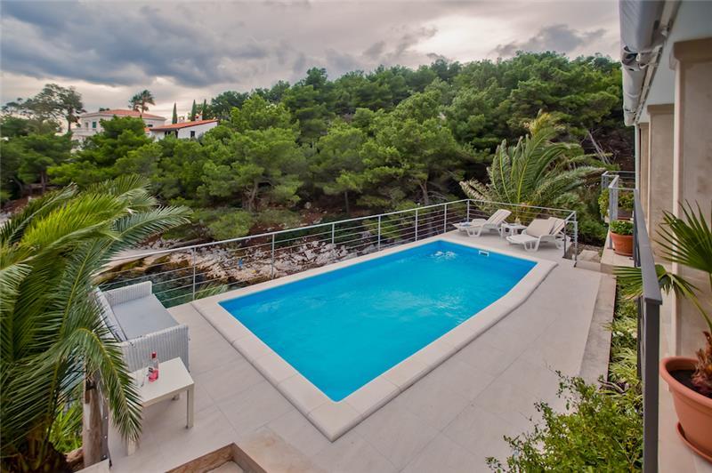 Beachfront villa in Hvar Town, photograph 2