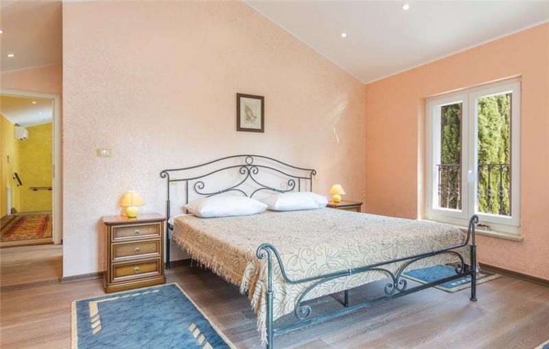 Villa in Rovinj, photograph 11