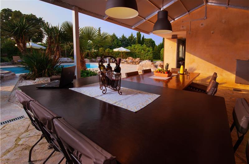 5 Bedroom Istrian Villa Estate with Large Pool and Gardens near Barban, Sleeps 12