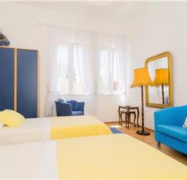 4 bedroom Villa with Pool in Mlini near Dubrovnik, sleeps 6-8