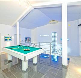 5 Bedroom Villa with Pool in seaside Liznjan nr Pula, sleeps 9