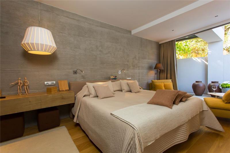 Beachfront villa in Pula, photograph 26