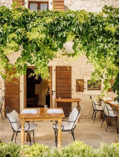 Luxury Villa Estate with 3 Pools on Istrian Vineyards near Bale, sleeps 56-60