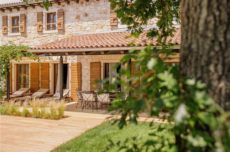 Luxury Villa Estate with 3 Pools on Istrian Vineyards near Bale, sleeps 56-60