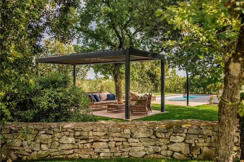 Luxury Villa Estate with 3 Pools on Istrian Vineyards near Bale, sleeps 56-60