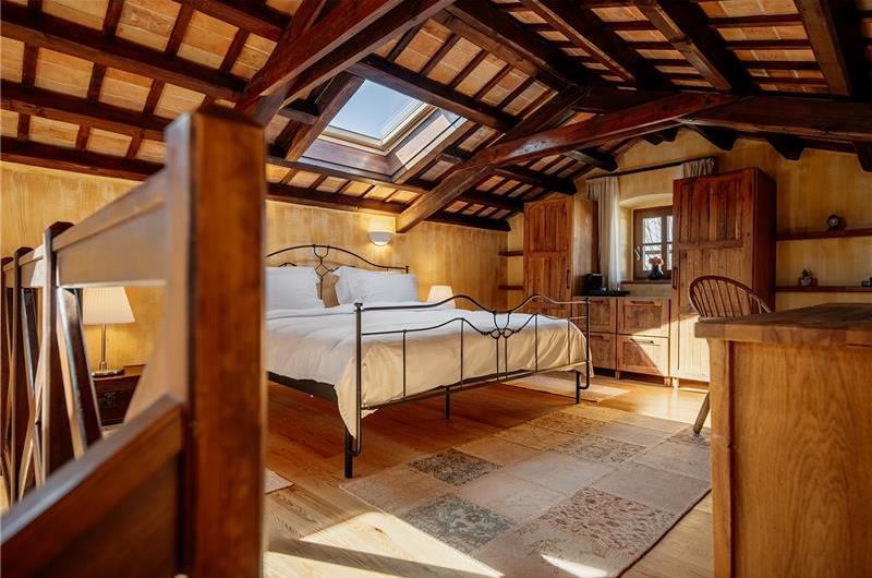 Luxury Villa Estate with 3 Pools on Istrian Vineyards near Bale, sleeps 56-60