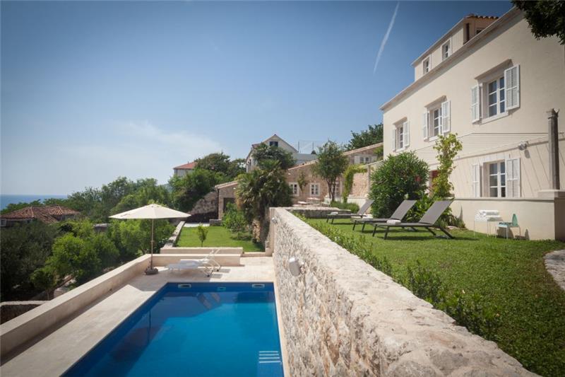 Villa in Dubrovnik Old Town, photograph 1