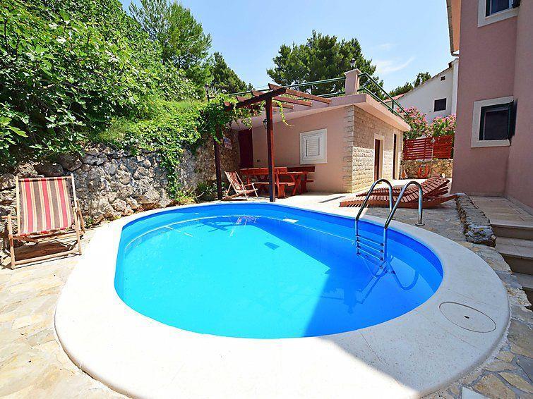 Beachfront villa in Medici, photograph 1