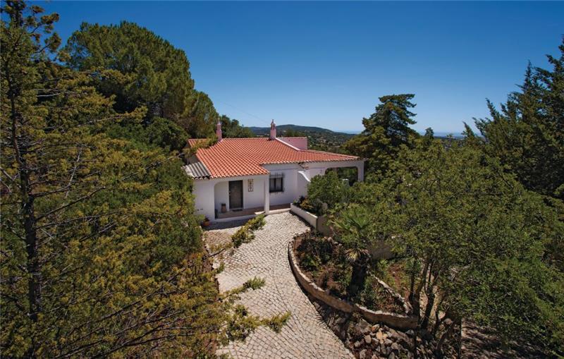 Villa in Santa Barbara de Nexe, photograph 8