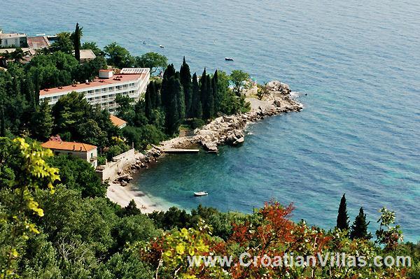 Beachfront villa in Plat, photograph 4