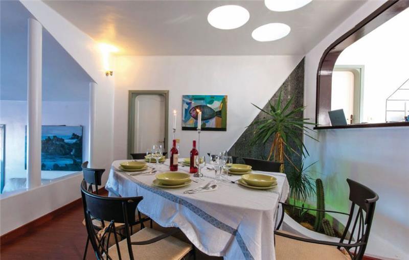 Sea-view villa in Lanzarote, photograph 10