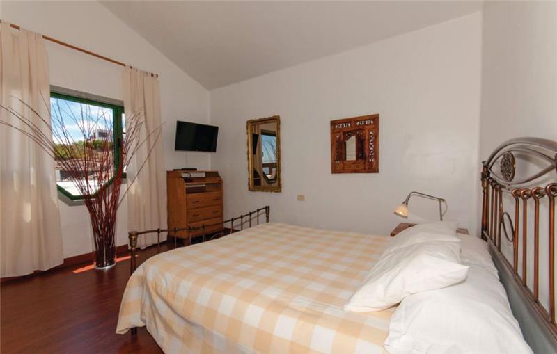 Sea-view villa in Lanzarote, photograph 16