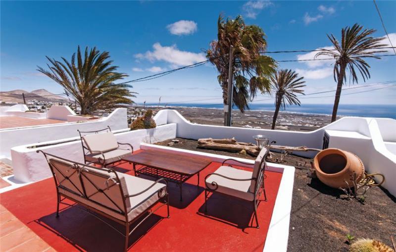 Sea-view villa in Lanzarote, photograph 22
