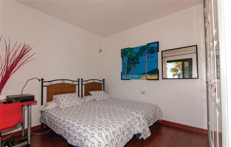 Sea-view villa in Lanzarote, photograph 17