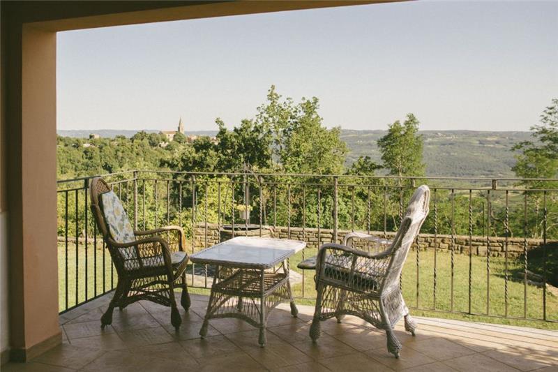 Villa in Grozjnan, photograph 6