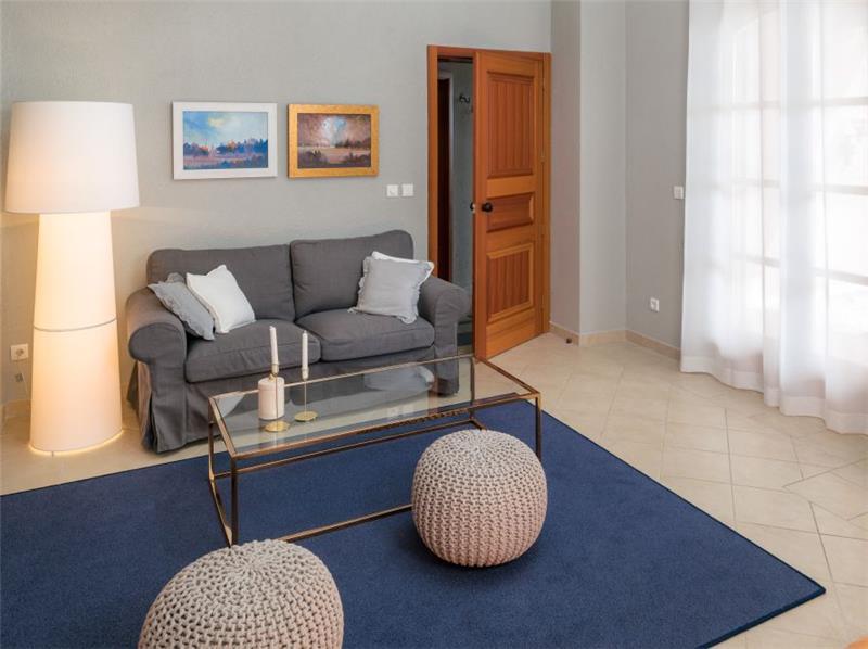 Sea-view villa in Hvar Town, photograph 19