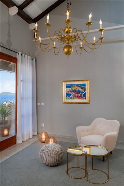 Sea-view villa in Hvar Town, photograph 16