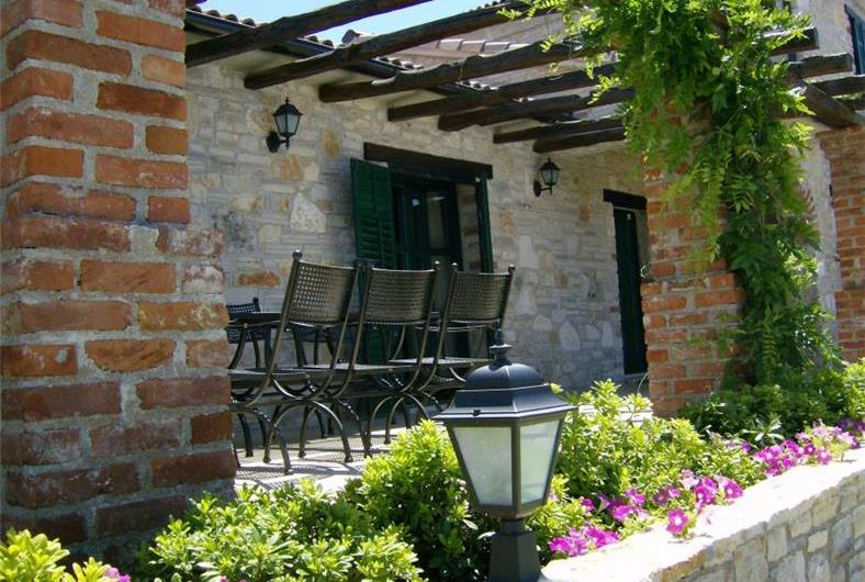 Selection of 4 Bedroom Country Villas with Pools near Sveti Lovrec, Istria