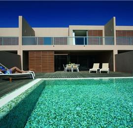2 Bedroom Villa with Pool in Salgados, sleeps 4-5